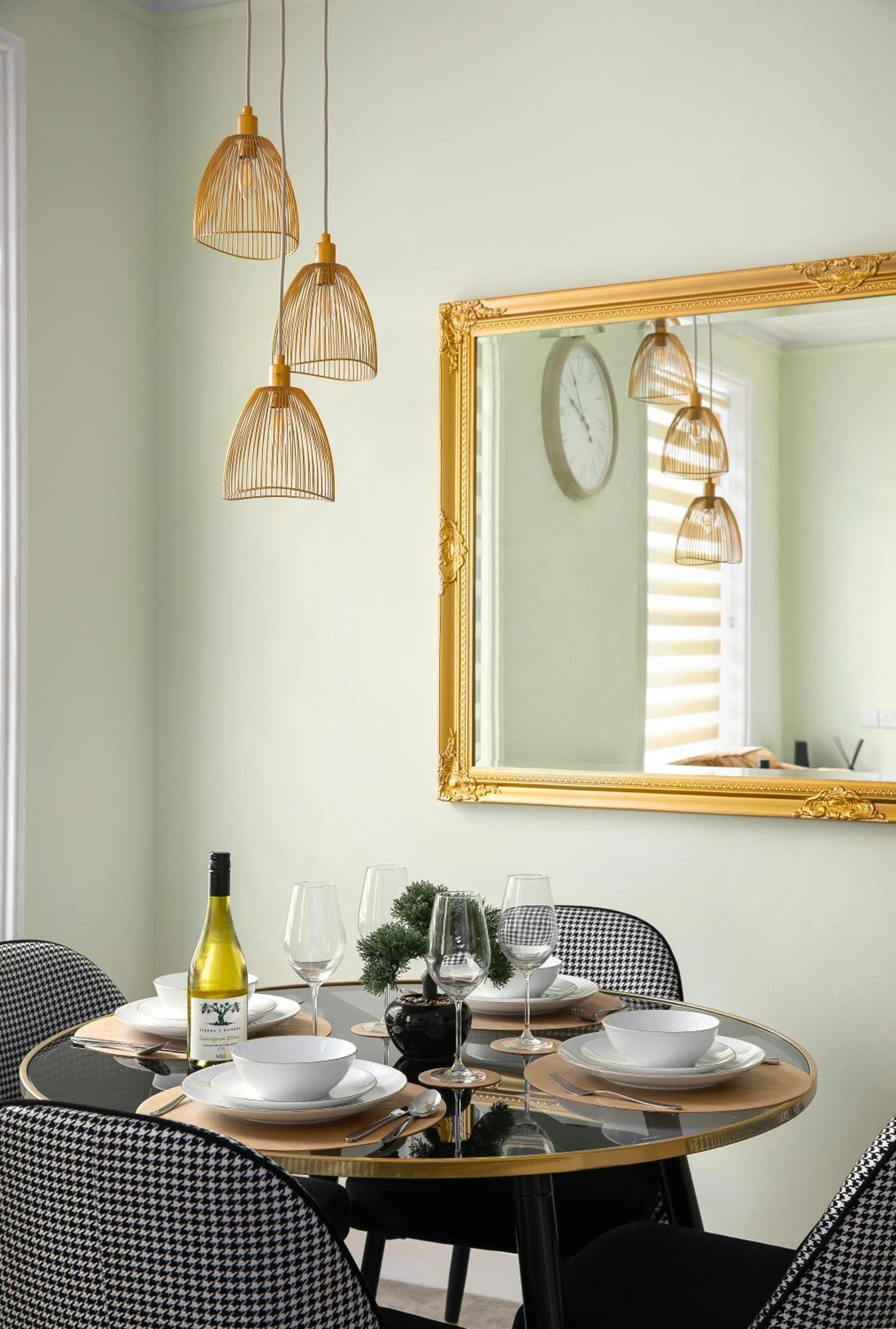 Apartamento Cosy Flat 5 Min From Holland Park Station! Londres Exterior foto